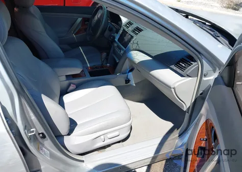 2008 Toyota Camry Xle z USA, uszkodzony, nr VIN 4T1BE46K88U764530